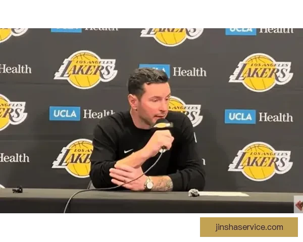 雷迪克：球队防守逐渐提升 队员们积极适应个人定位并提升表现